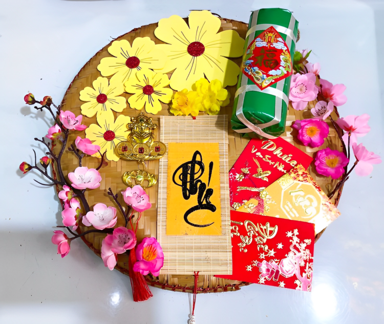 Trang trí Tết phòng khách với mẹt tre đẹp, thu hút tài lộc