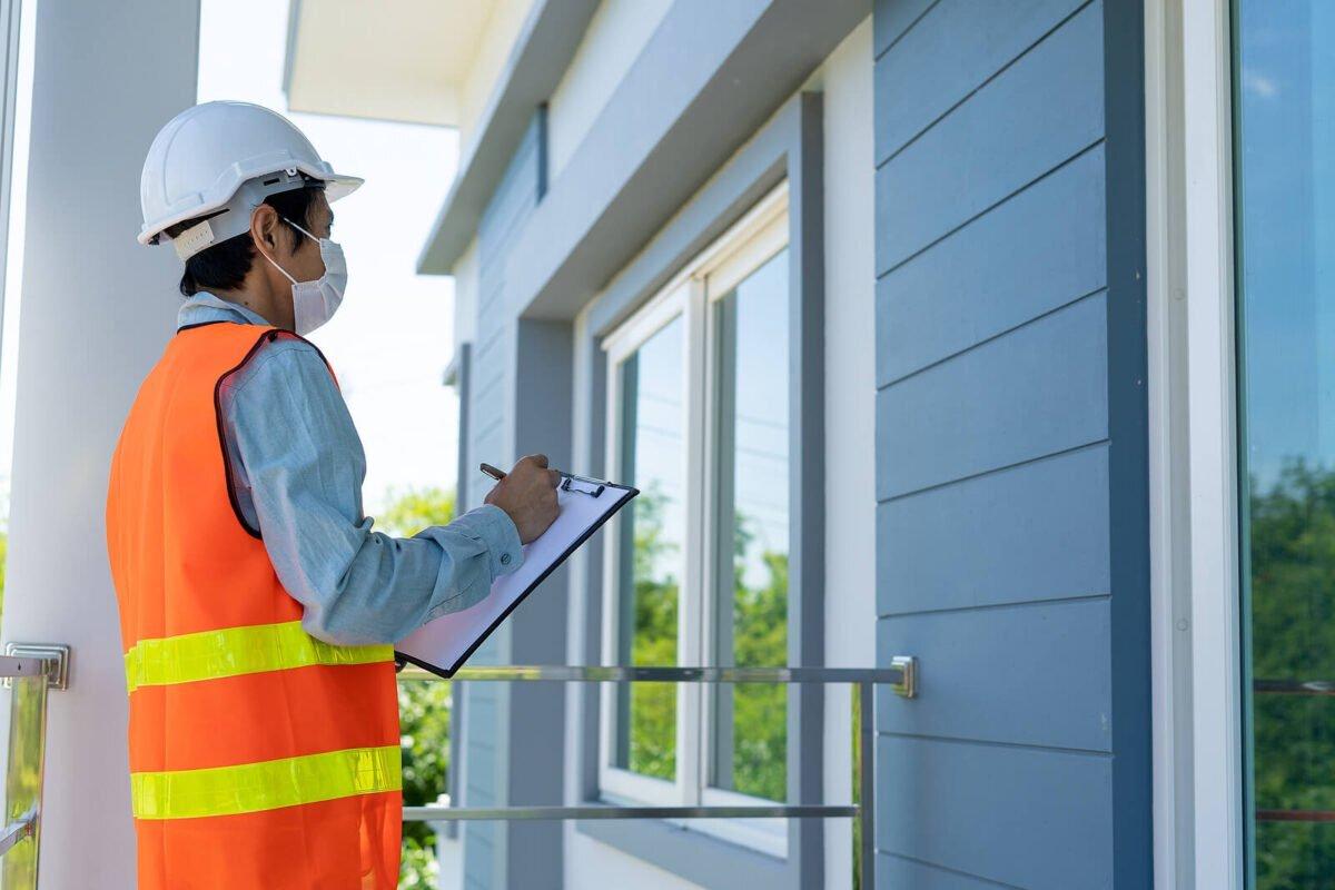 Gia chủ nên kiểm tra kỹ toàn bộ hệ thống điện, nước và các hạng mục hoàn thiện trước khi chính thức chuyển vào sinh hoạt (Nguồn: Internet)