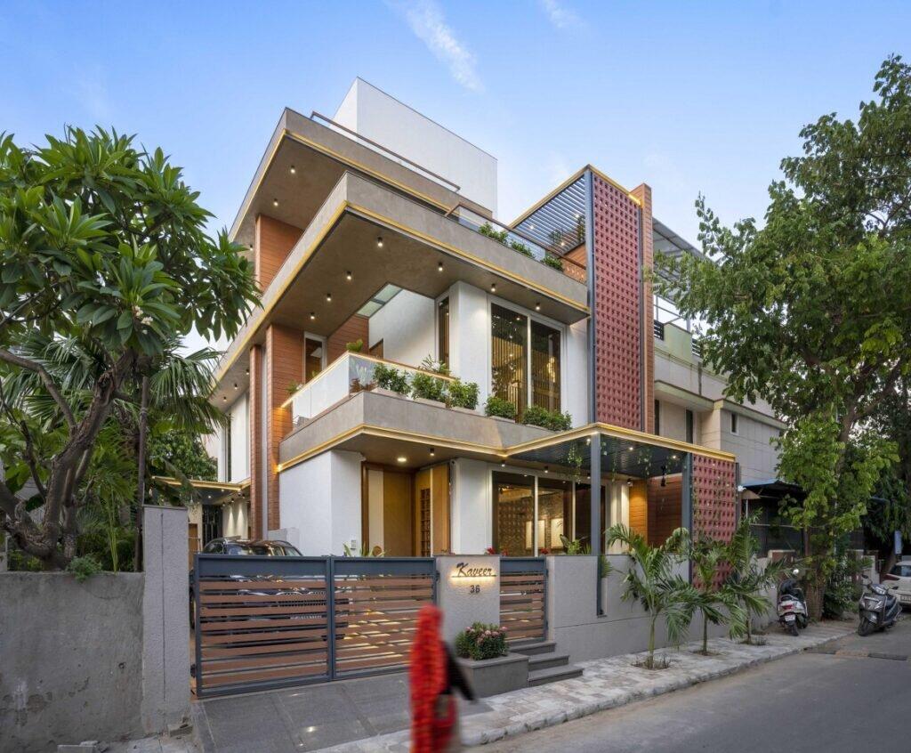 Nhà hướng Nam mát mẻ quanh năm nhưng cần lưu ý vấn đề nồm ẩm và hạn chế ánh nắng buổi sáng tại một số khu vực (Nguồn: Internet)