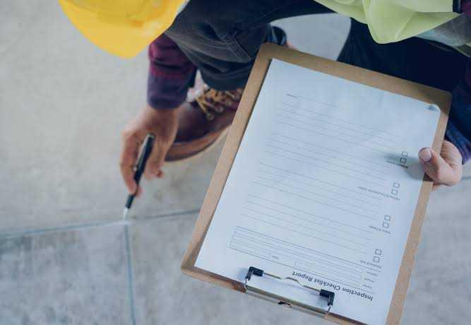 Kiểm tra lại các vị trí dễ thấm nước, dễ phát sinh khe hở và rò rỉ nước trước khi đưa vào sử dụng (Nguồn: Internet)