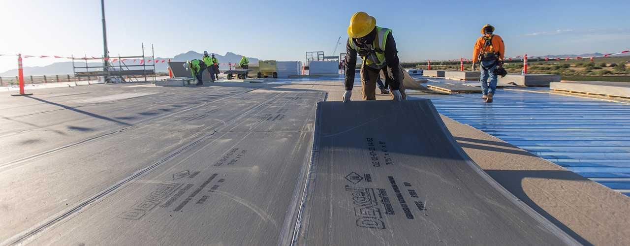 Làm sân thượng sân thượng bằng tấm Cemboard mang lại sự an toàn và hiệu quả kinh tế cao (Nguồn: Internet)