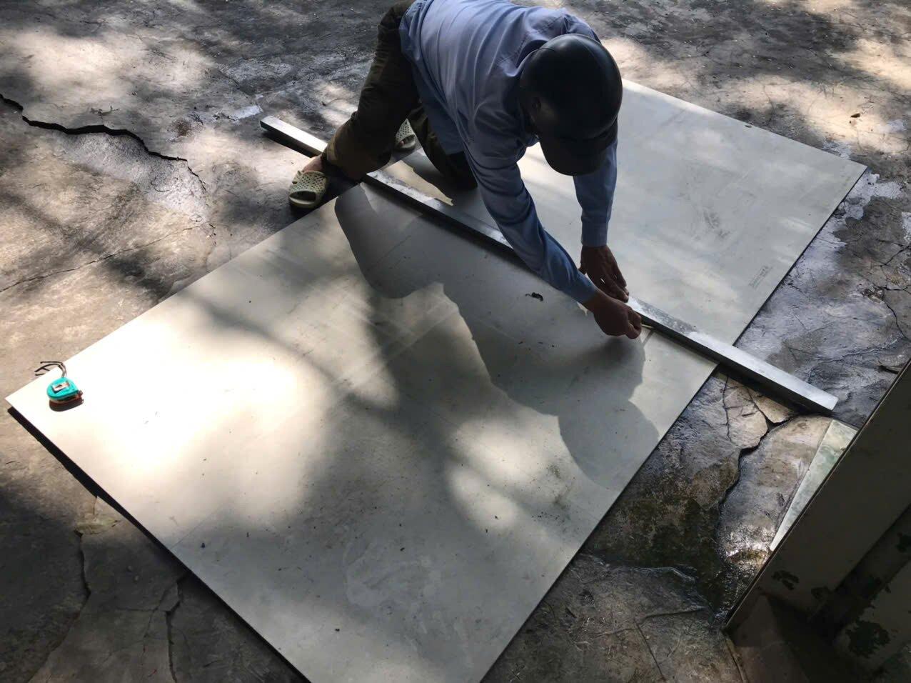 Tính toán kỹ lưỡng hệ khung xương giúp giảm thiểu tối đa hiện tượng rung lắc cho sàn cemboard (Nguồn: Internet)
