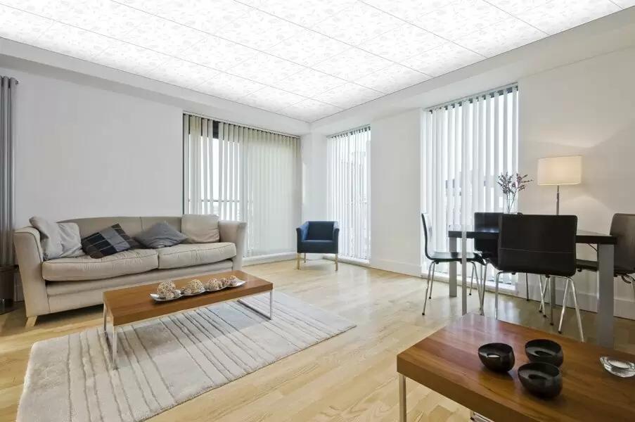 Thiết kế trần thạch cao Vĩnh Tường đặc sắc với họa tiết DECO Plus In lụa