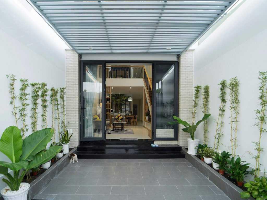Khu ở phía sau cửa hàng nhà ống